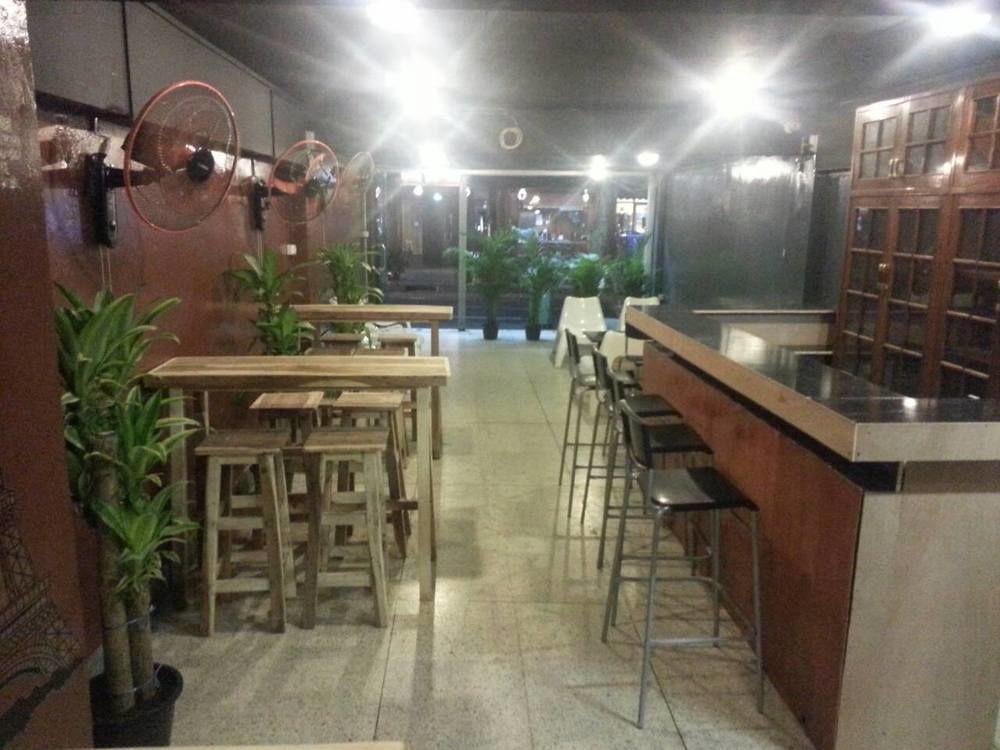 Wacky Fun Party Hostel Bangkok Exterior foto