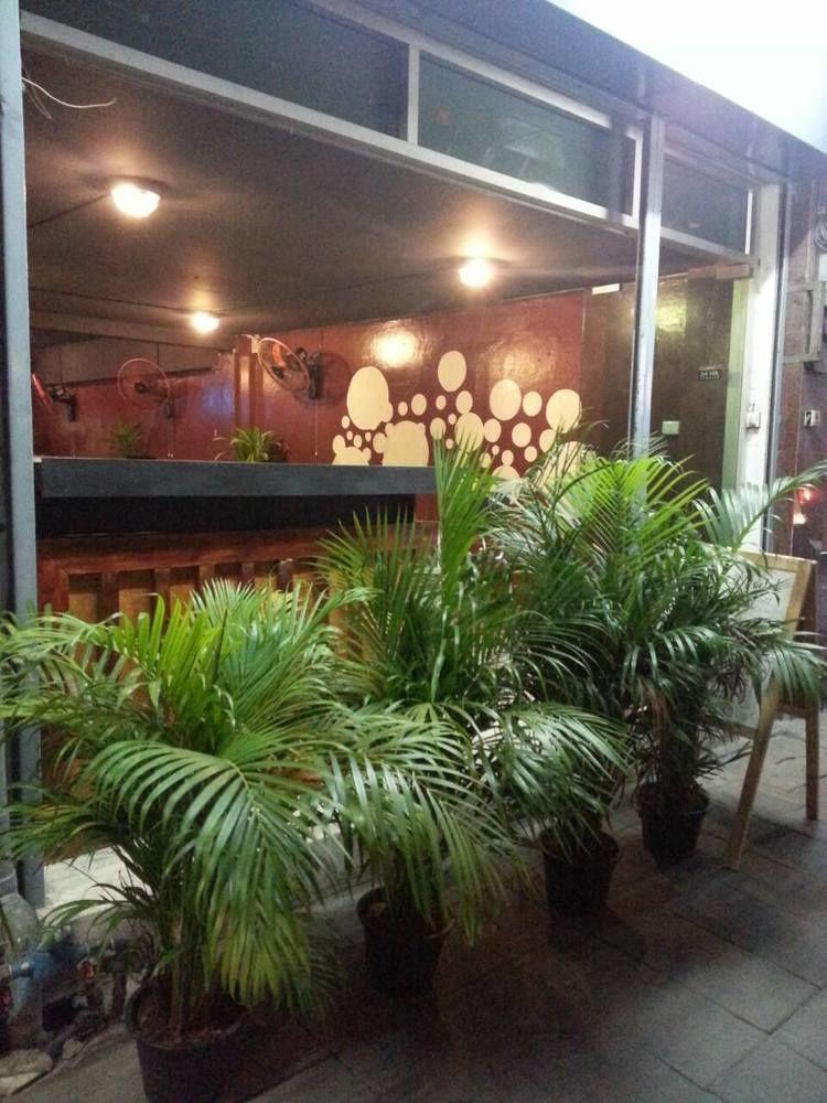 Wacky Fun Party Hostel Bangkok Exterior foto